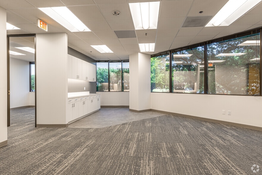 More Photos Of 8140 Walnut Hill Ln, Dallas Office For Lease