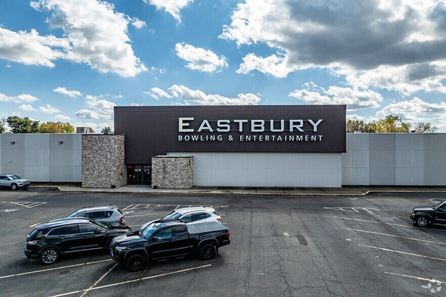 More Photos Of 3000 Atlantic Blvd NE, Canton General Retail For Lease