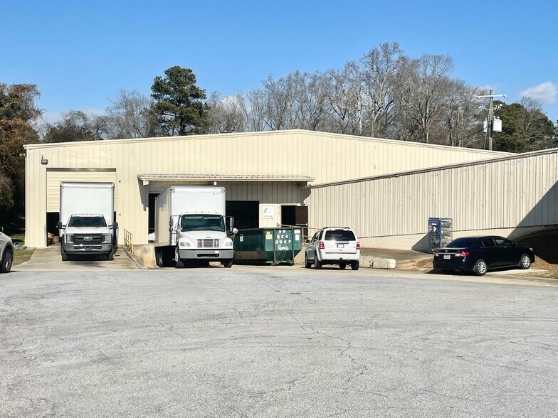Primary Photo Of 1718 Highway 138 NE, Conyers Unknown For Lease