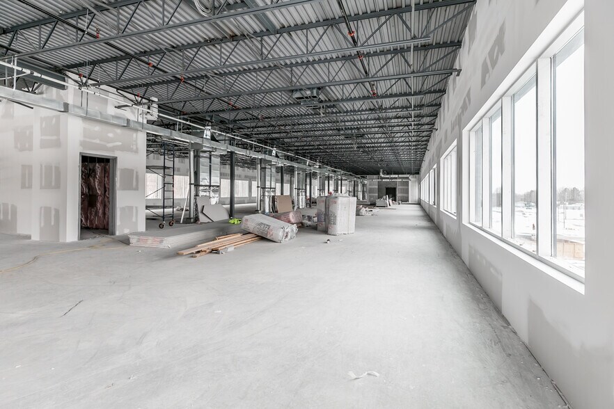 More Photos Of 670 Balm Beach Rd E, Midland Unknown For Lease