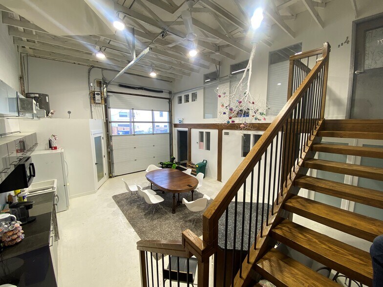 More Photos Of 10012 79 Av NW, Edmonton Office For Sale