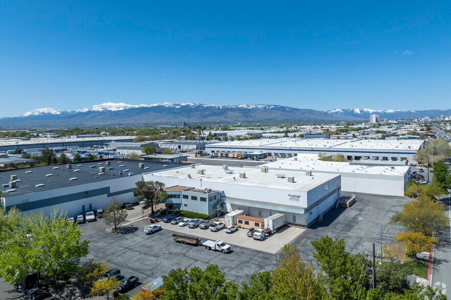 More Photos Of 685 E Glendale Ave, Sparks Distribution For Lease