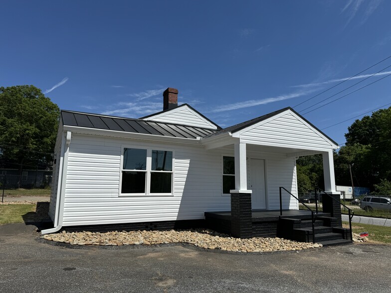 Primary Photo Of 1311 S Murray Ave, Anderson Office For Lease