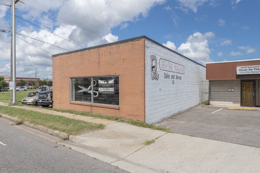 More Photos Of 3378 E Princess Anne Rd, Norfolk Storefront Retail Office For Sale
