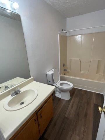 More Photos Of 204 N 12th St, LaFollette Apartments For Sale