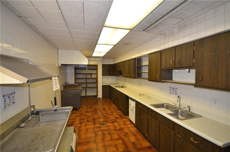 More Photos Of 1900 Route 51, Jefferson Hills Flex For Lease