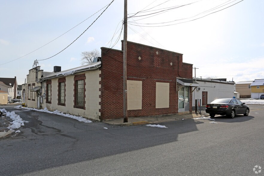 More Photos Of 331-335 Grape St, Whitehall Freestanding For Sale