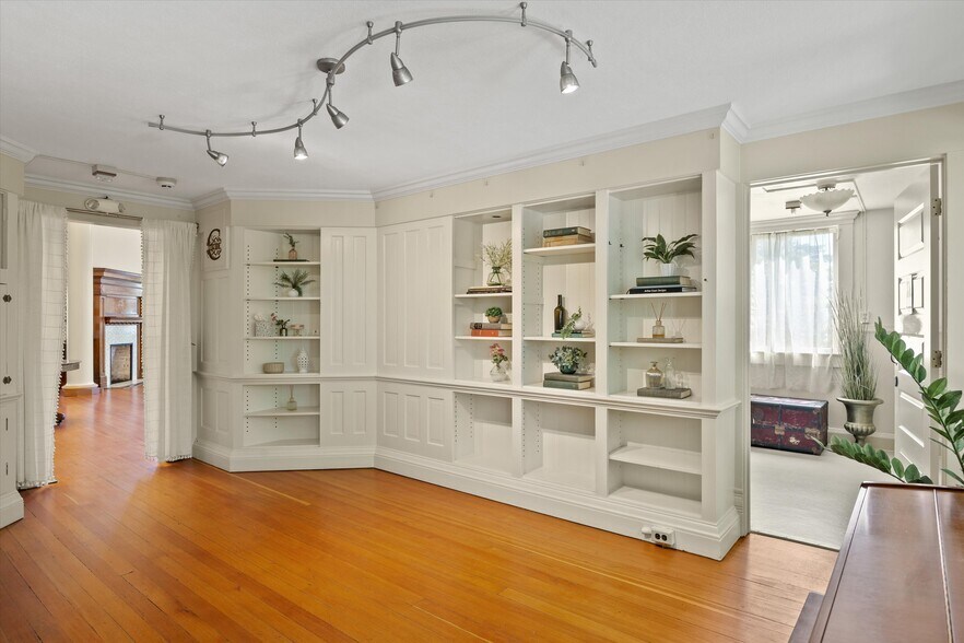 More Photos Of 909 Jefferson St, Red Bluff Specialty For Sale