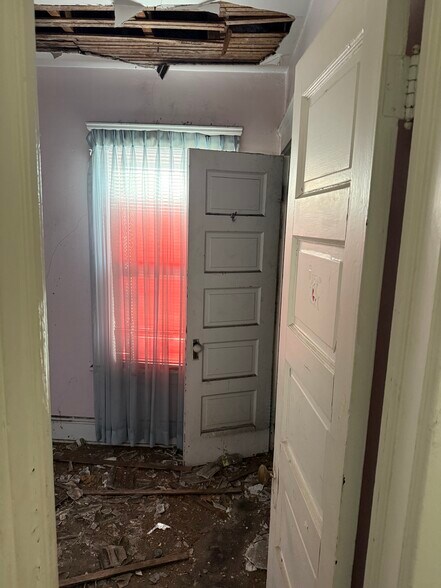 More Photos Of 1817 Penrose Ave, East Cleveland Specialty For Sale