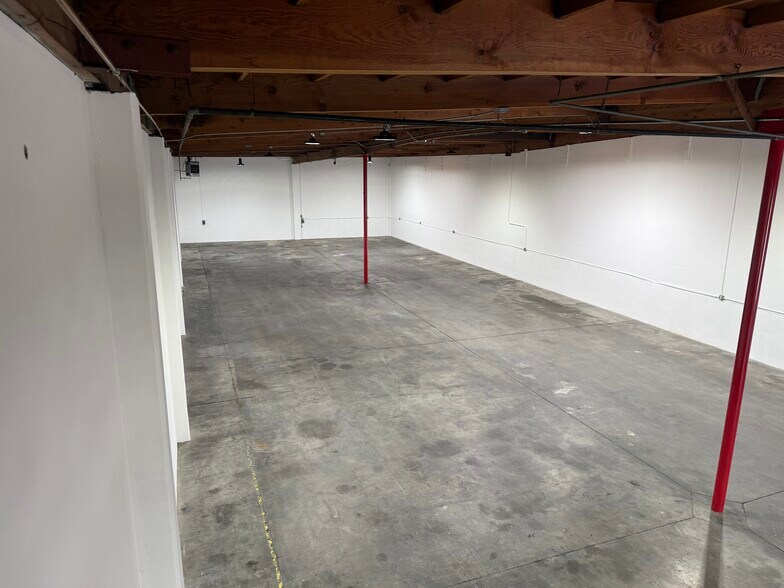 More Photos Of 401-483 McCormick St, San Leandro Warehouse For Lease