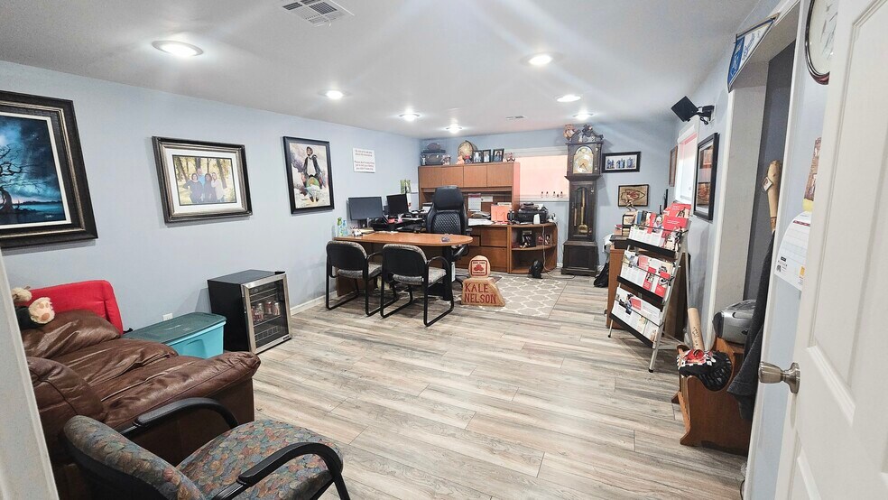 More Photos Of 1801 S National, Fort Scott Convenience Store For Sale