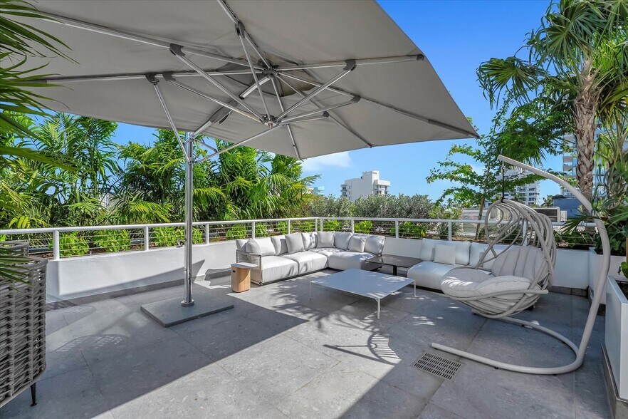 More Photos Of 119 Washington Ave, Miami Beach Office For Lease