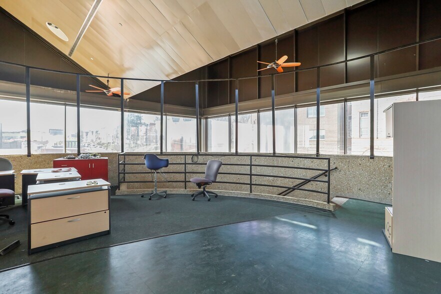 More Photos Of 100 Summit Ave, Hagerstown Office For Sale