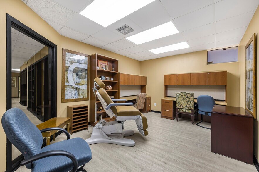 More Photos Of 101 Madeira Ave, Coral Gables Medical For Sale