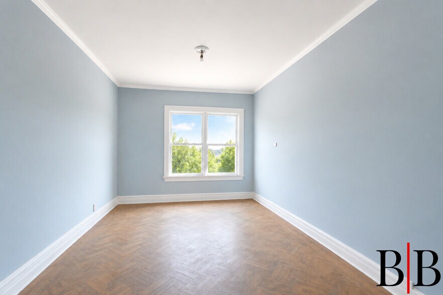 More Photos Of 967 Flatbush Ave, Brooklyn Storefront Retail Residential For Sale