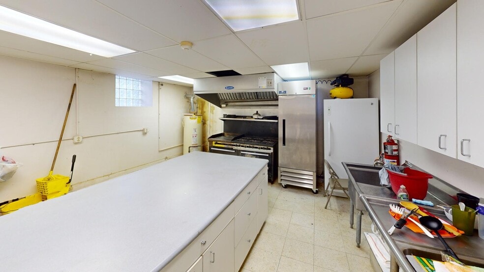 More Photos Of 1205 Elm St, Youngstown Religious Facility For Sale