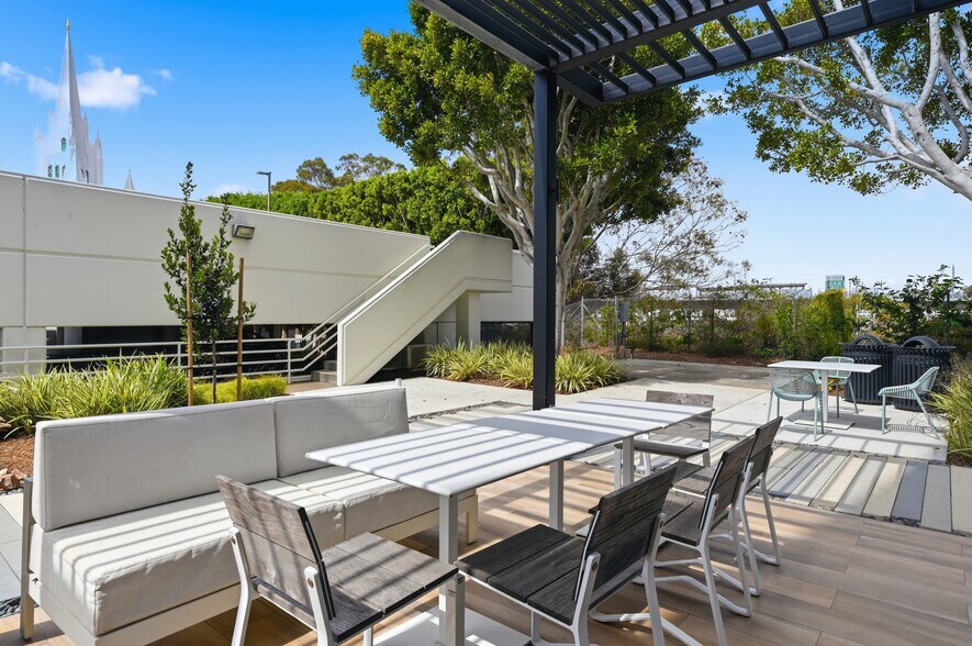 More Photos Of 3655 Nobel Dr, San Diego Office For Lease