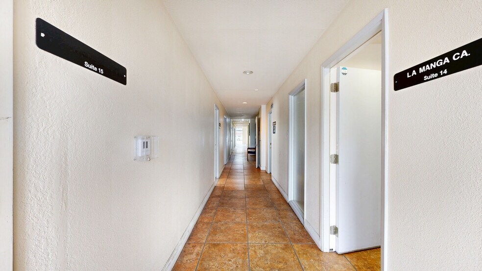 Primary Photo Of 7540-7544 Balboa Blvd, Van Nuys Unknown For Lease