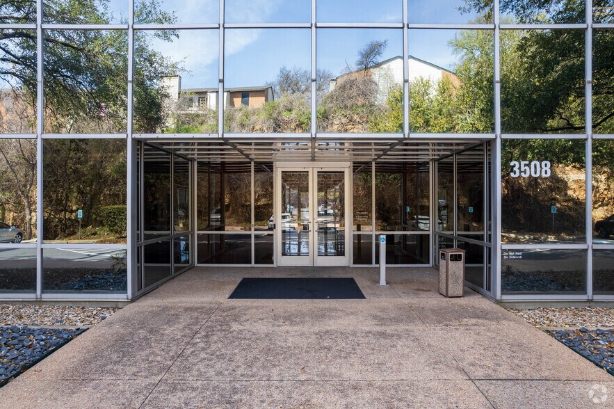 More Photos Of 3508 Far West Blvd, Austin Office For Lease