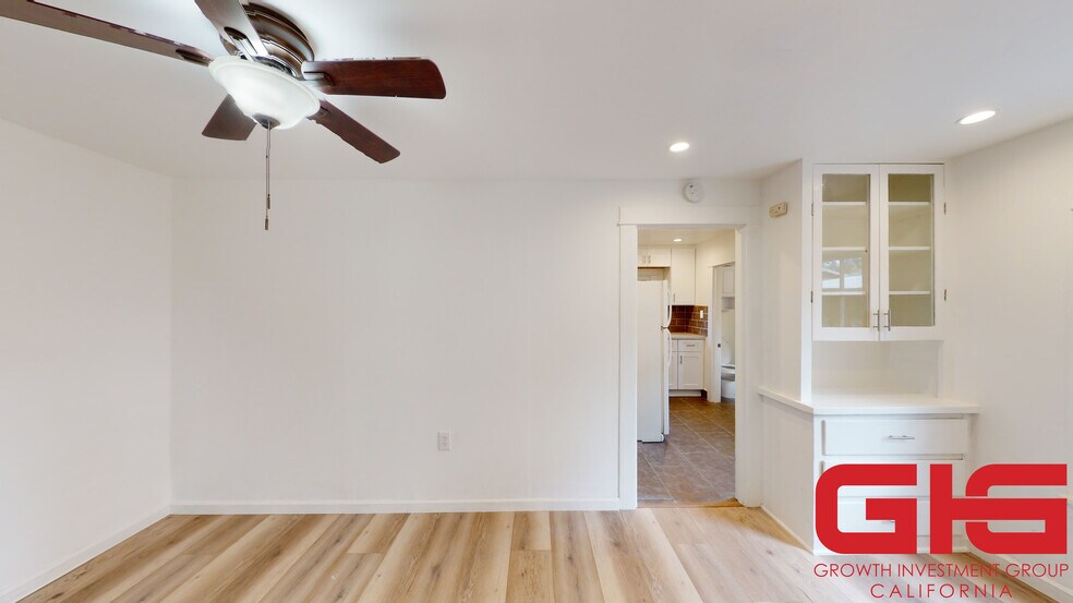 More Photos Of 542 N Madison Ave, Pasadena Apartments For Sale