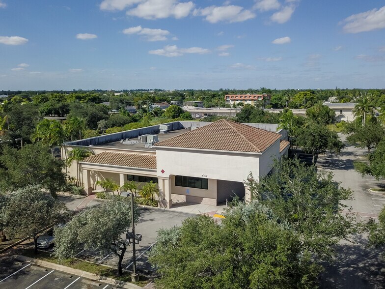 Primary Photo Of 6105 W Sunrise Blvd, Fort Lauderdale Freestanding For Lease