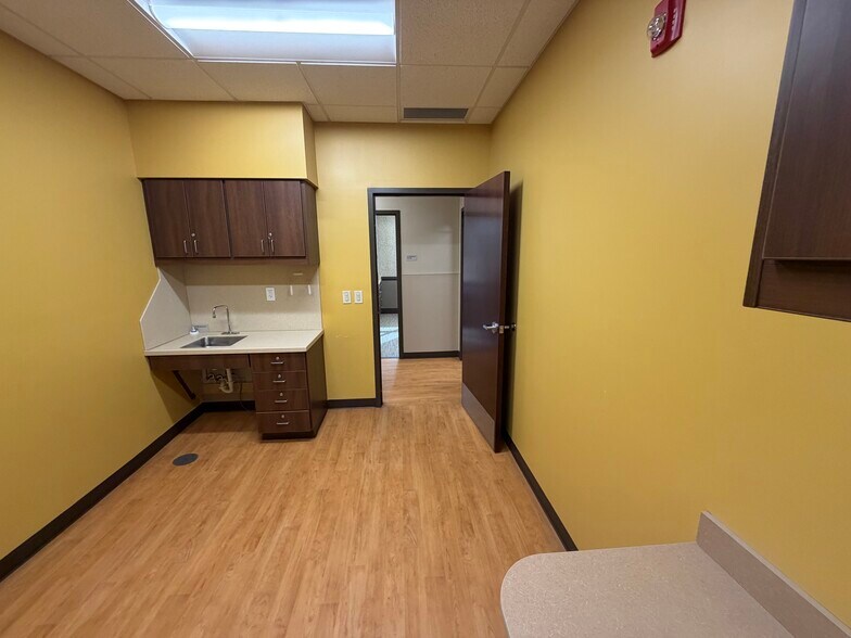 More Photos Of 1005 Harvard Ave, Bethlehem Medical For Lease