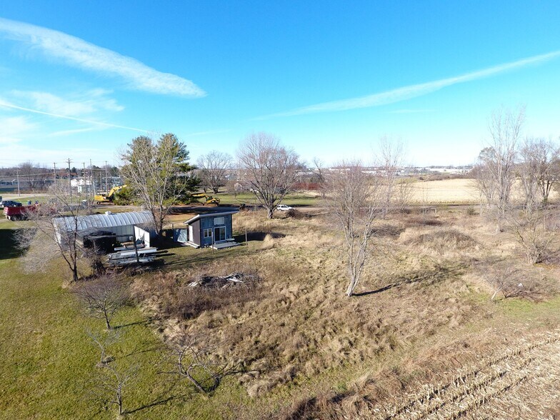 More Photos Of 703 Railroad Ave, Viroqua Office For Sale