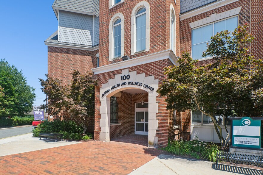 More Photos Of 100 S Main St, Smyrna Medical For Sale