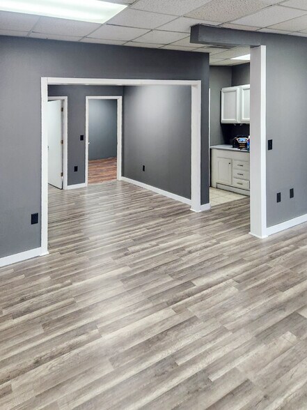 More Photos Of 4663 Franchise St, North Charleston Flex For Lease