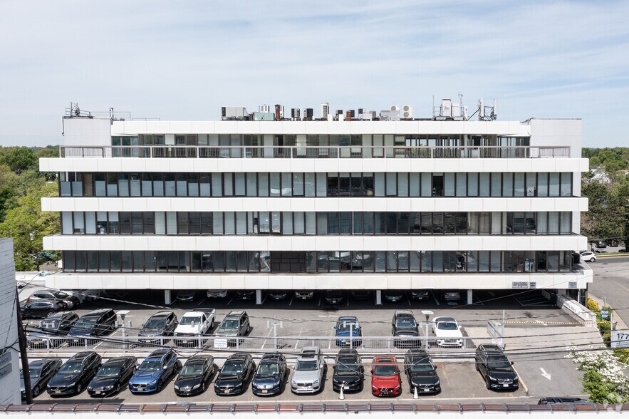 More Photos Of 177 N Dean St, Englewood Medical For Lease