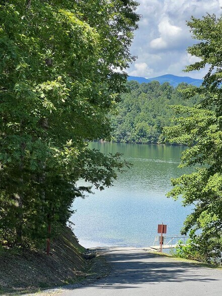 More Photos Of 00 Fontana Lake Dr, Bryson City Land For Sale