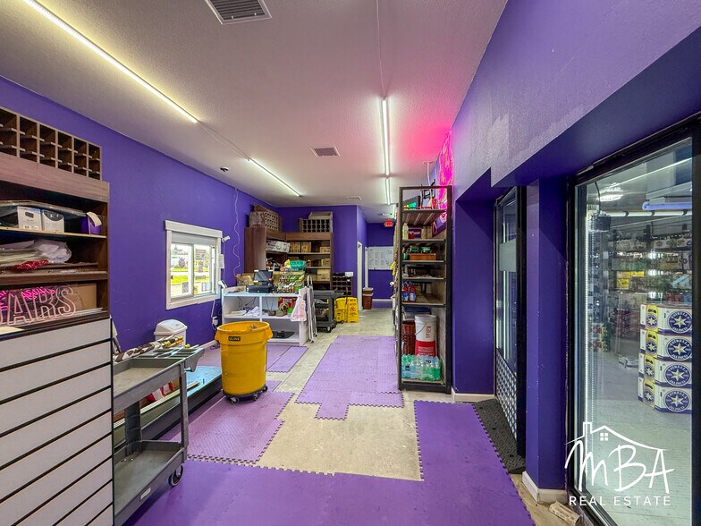 More Photos Of 1505 E Kansas Ave, Garden City Restaurant For Sale