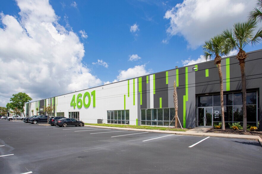 More Photos Of 3827-3843 St Valentines Way, Orlando Unknown For Lease