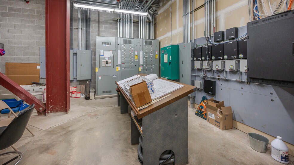 More Photos Of 100 W Broadway Ave, Bismarck Medical For Lease