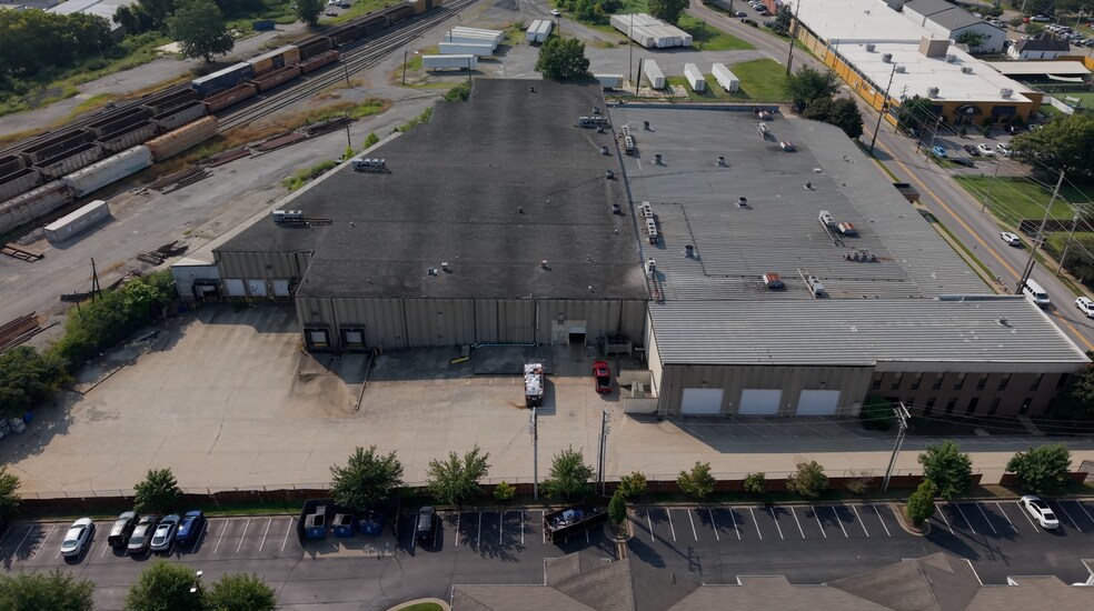 More Photos Of 475 Angliana Ave, Lexington Warehouse For Lease