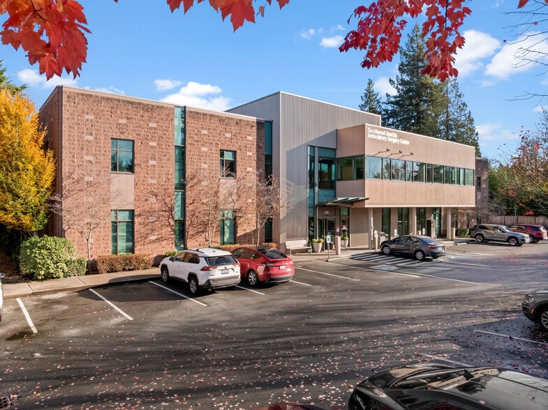 Primary Photo Of 275 SW 160th St, Burien Medical For Lease