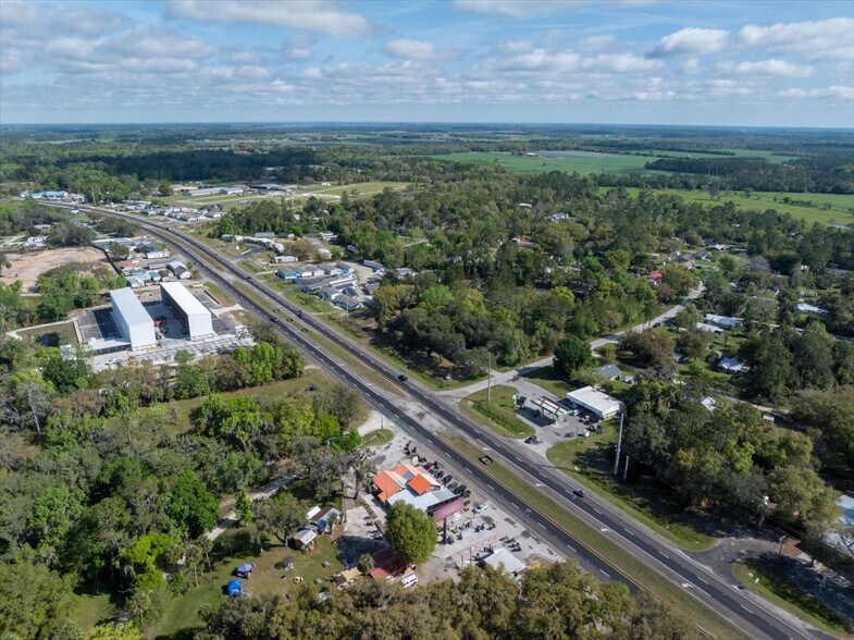 More Photos Of 337 S US Highway 17, East Palatka General Retail For Sale