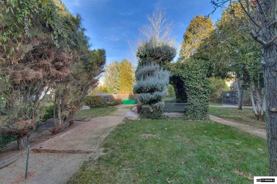 More Photos Of 675 Sierra Rose Dr, Reno Medical For Lease