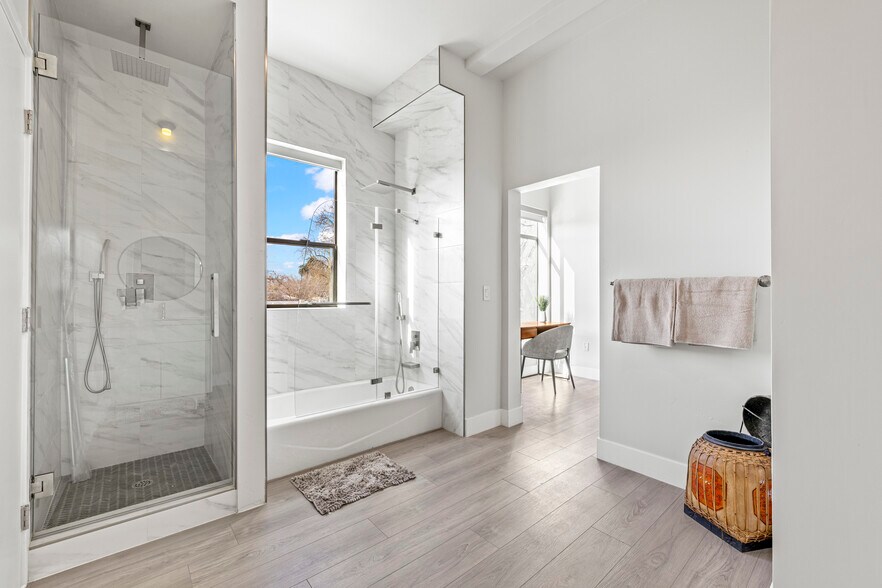 More Photos Of 1915 S St, Sacramento Apartments For Sale