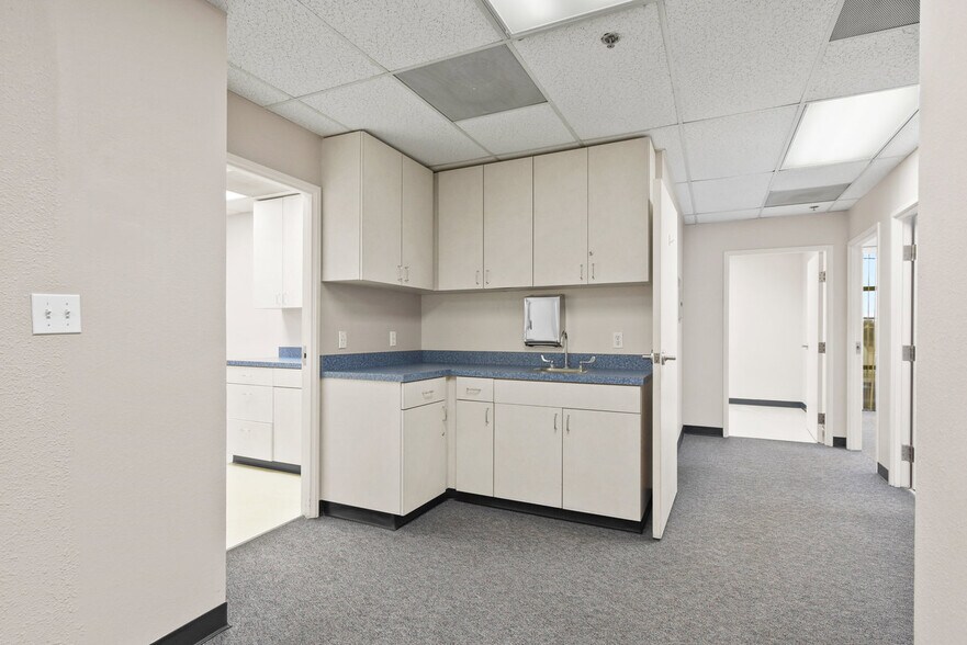 More Photos Of 256 Landis Ave, Chula Vista Medical For Lease