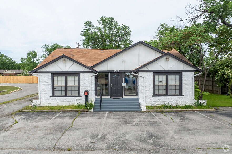 More Photos Of 3309 S Yale Ave, Tulsa Office Residential For Sale