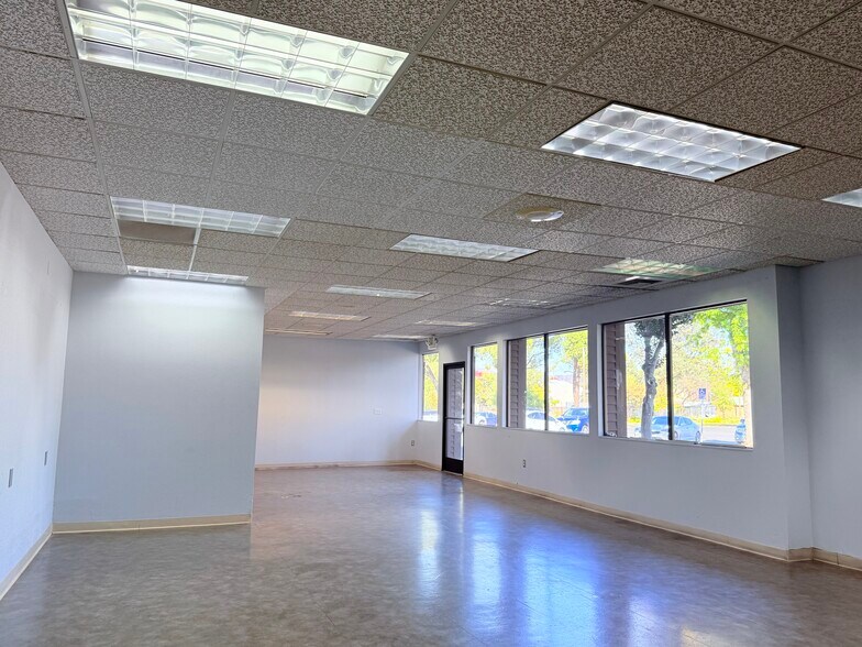 More Photos Of 1820 Oro Dam Blvd E, Oroville Bank For Lease