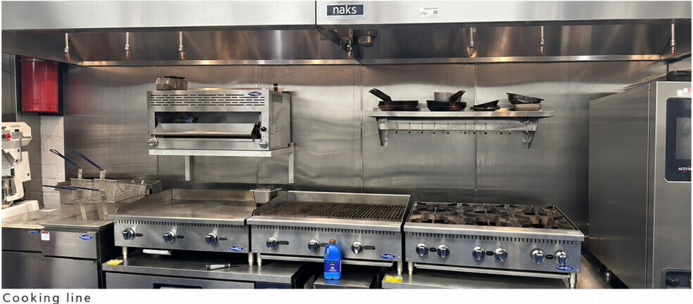 More Photos Of 302 NE Auburn Ave, Atlanta Restaurant For Sale