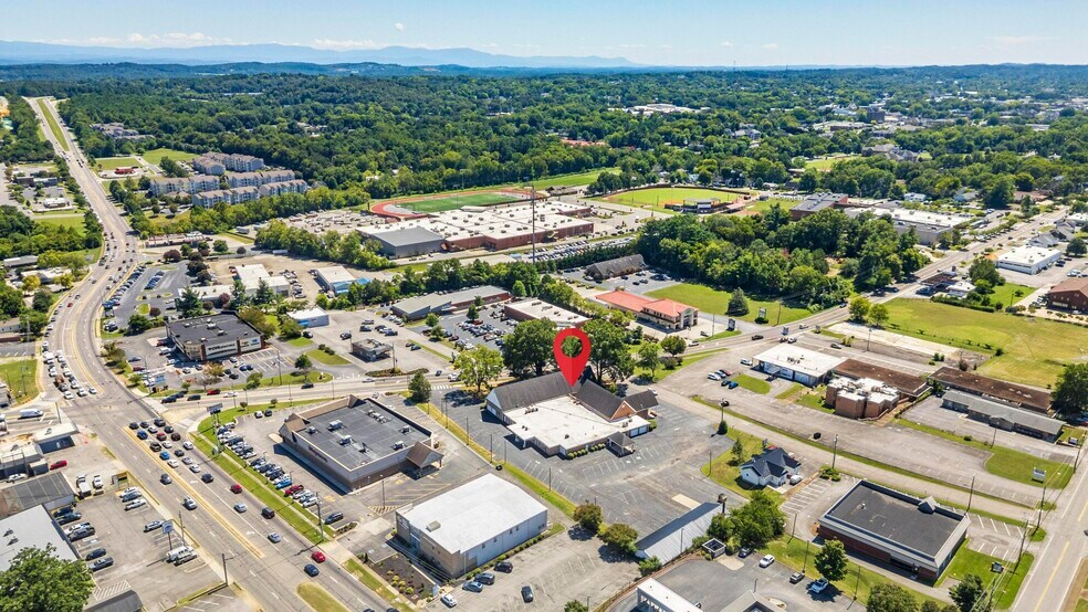 More Photos Of 2415 N Ocoee St, Cleveland Funeral Home For Sale