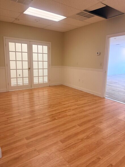 More Photos Of 97 Lafayette Rd, Hampton Falls Storefront For Lease