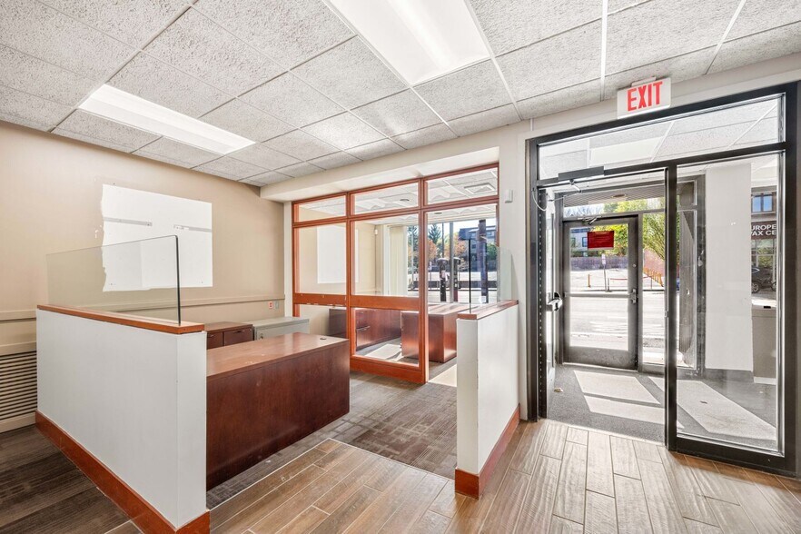 More Photos Of 1847-1855 Massachusetts Ave, Cambridge General Retail For Sale