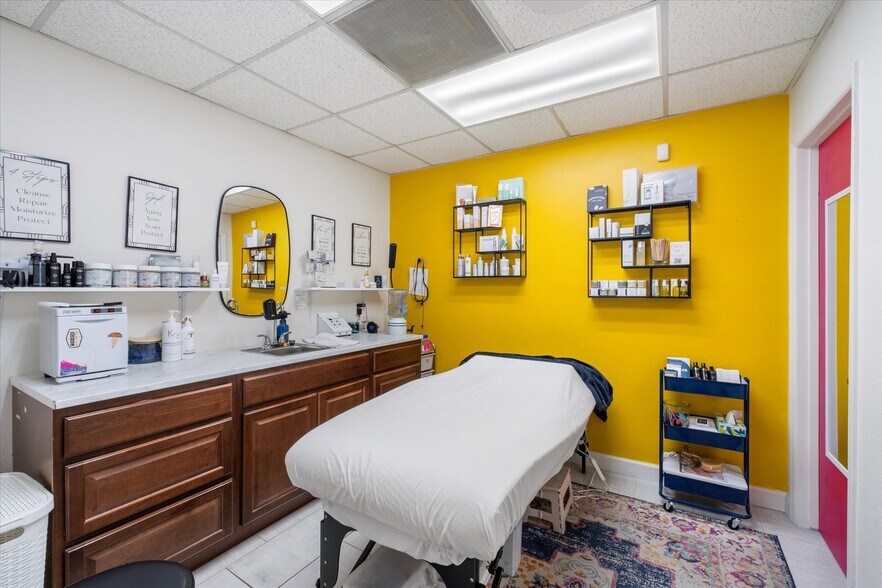 More Photos Of 2830 E Brown Rd, Mesa Medical For Sale