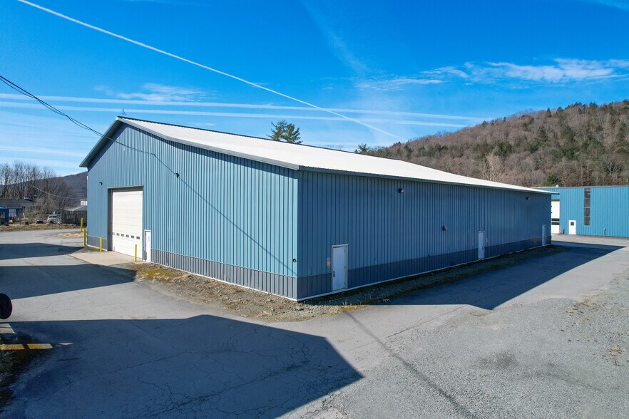 More Photos Of 158 La Barre St, Hancock Warehouse For Sale
