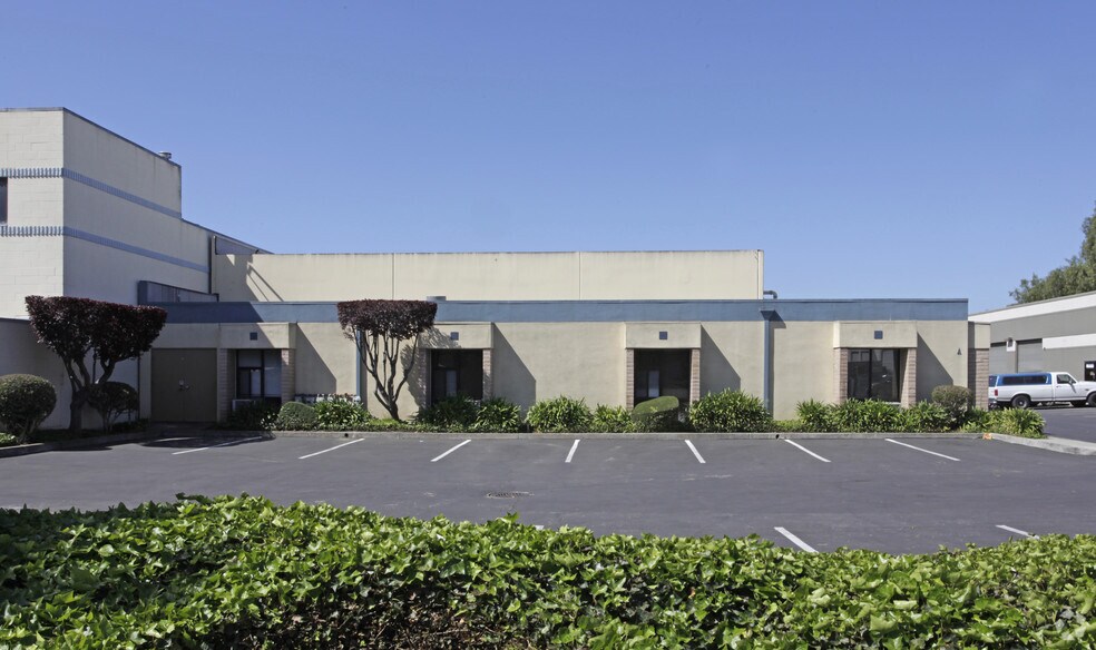 More Photos Of 2885 Aiello Dr, San Jose Warehouse For Sale