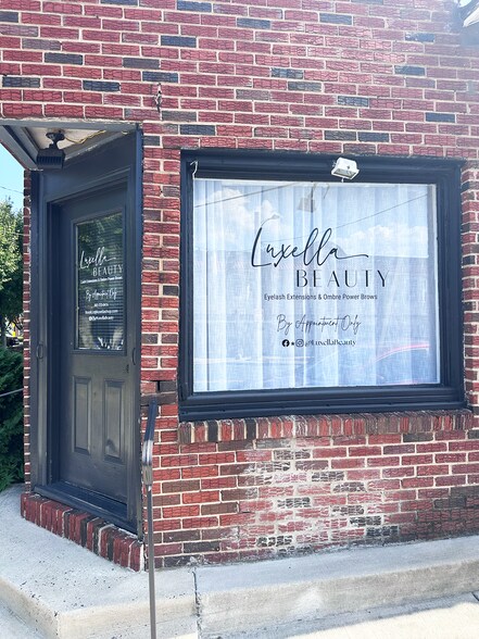 More Photos Of 204 N Maryland Ave, Wilmington Flex For Sale